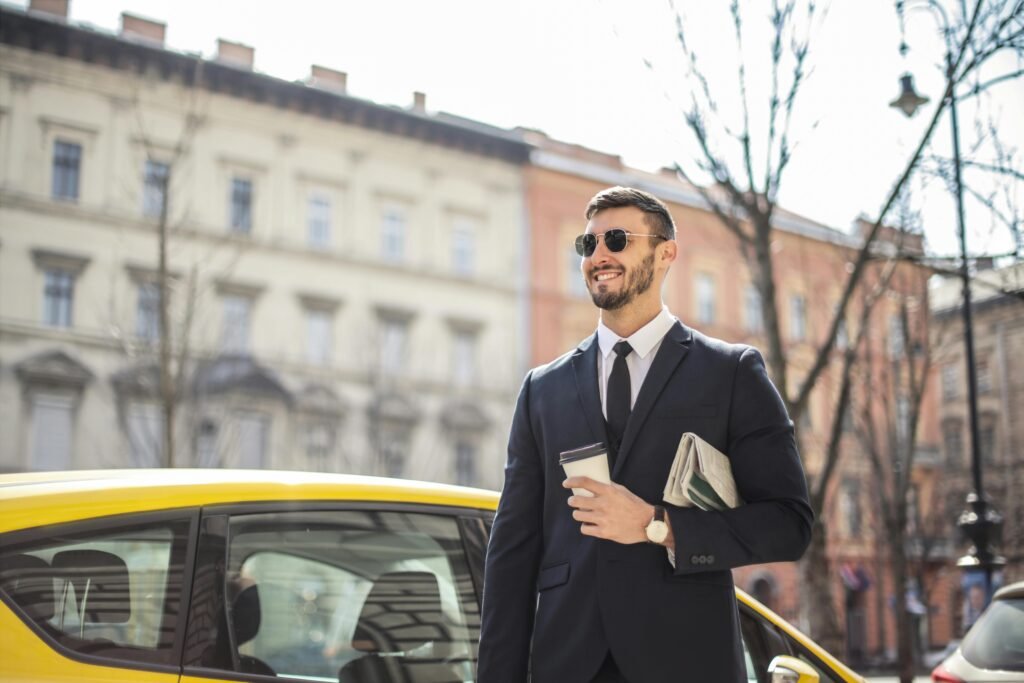 How to Become a Successful Travel Agent 2025